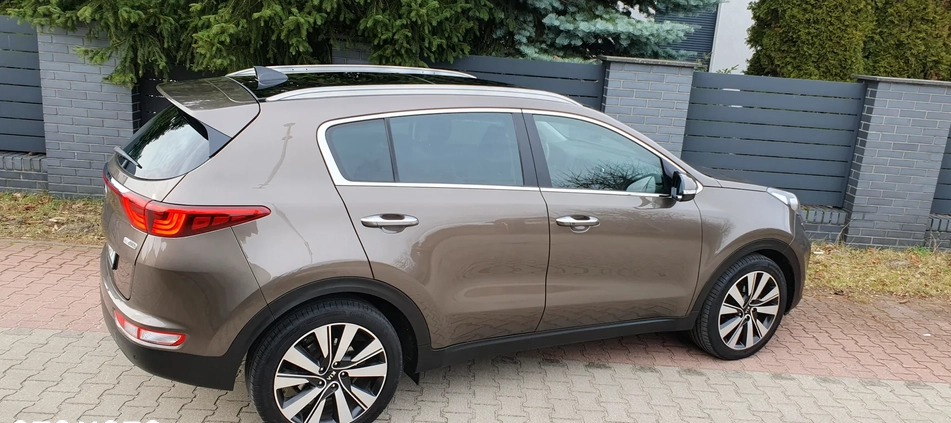 Kia Sportage cena 69900 przebieg: 115700, rok produkcji 2016 z Leszno małe 379